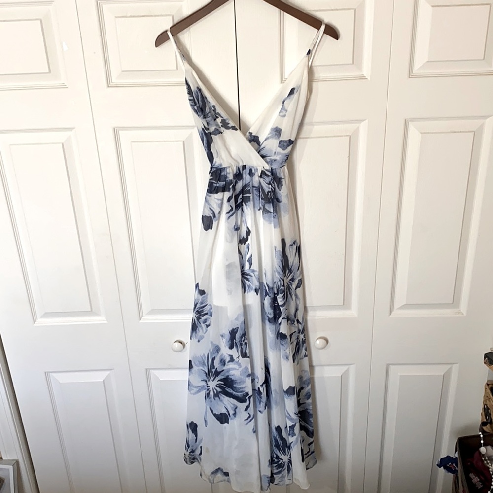 Windsor size S floor length blue and white floral evening gown.